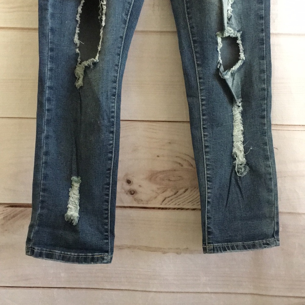 Urban Chic Denim Jeans - Picture 3 of 8